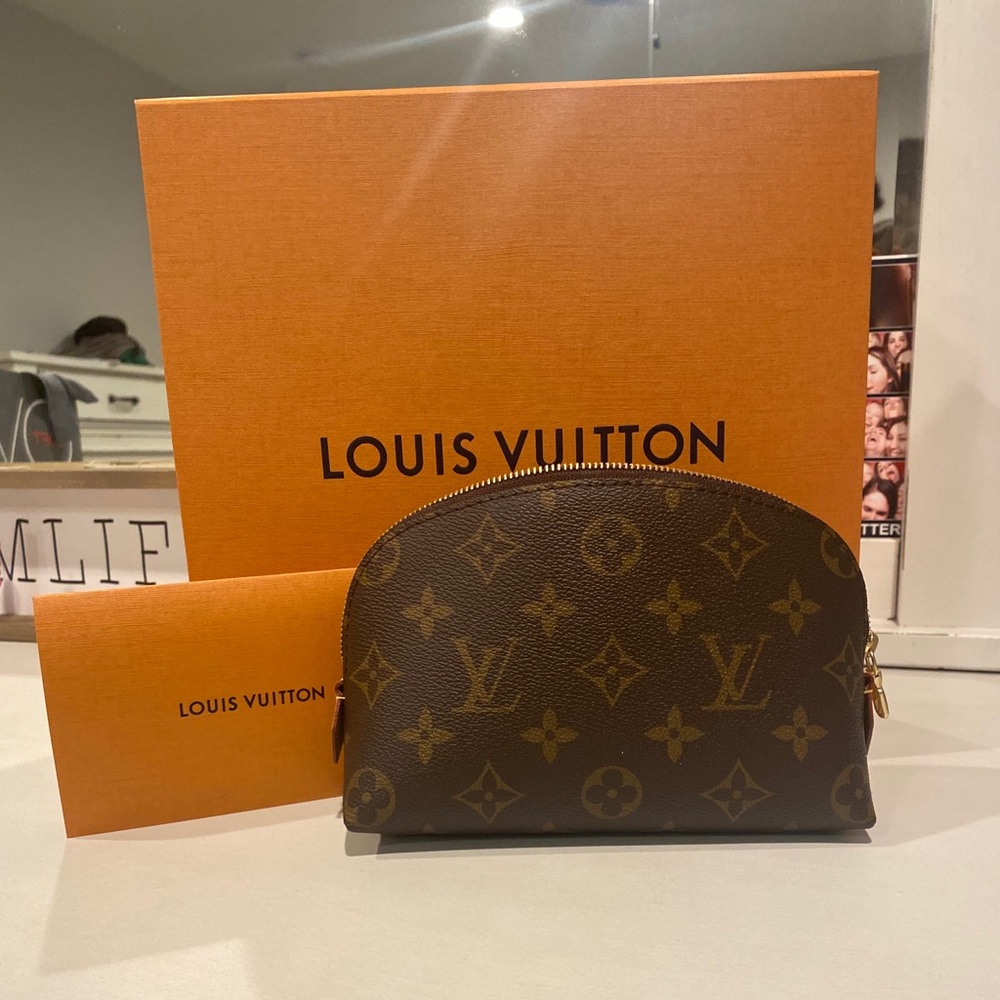 Like new Louis Vuitton PM cosmetic pouch